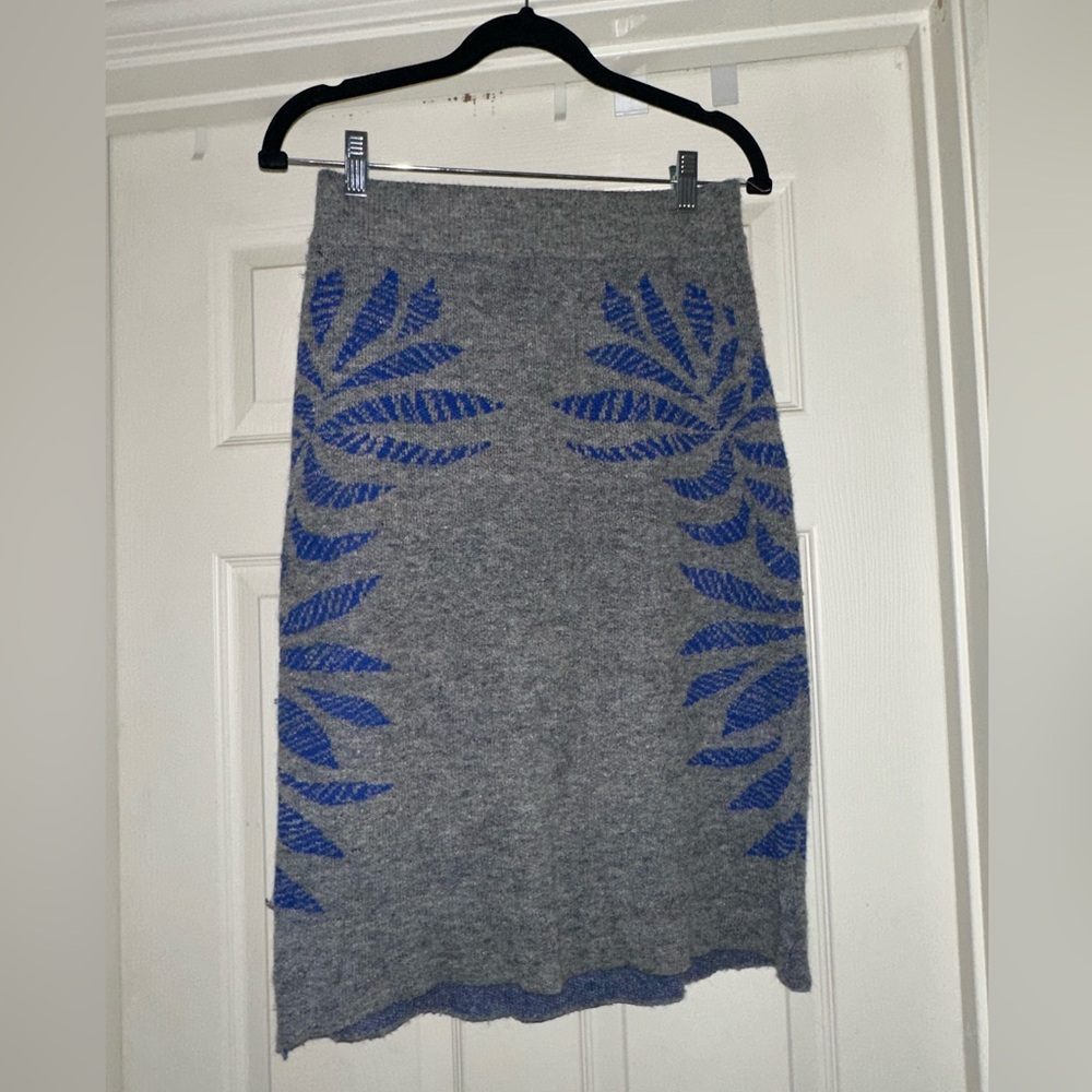 J.O.A. Botanical Gray and Blue Women's Skirt - Medium